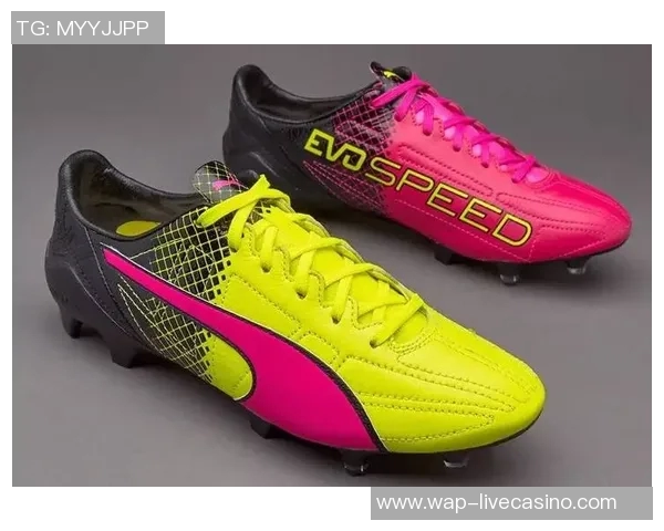 袋鼠皮足球鞋的优雅与性能完美结合让你在赛场上尽显风采